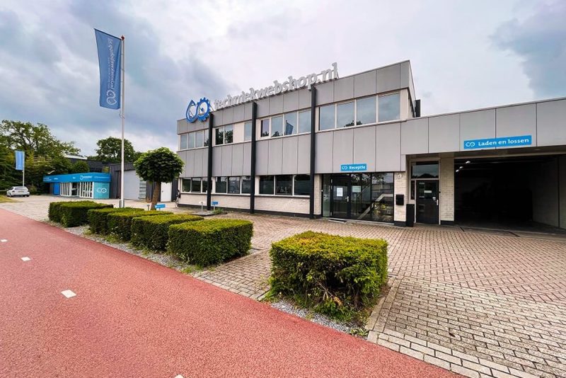 Het pand van Techniekwebshop.nl aan de Wegtersweg in Hengelo